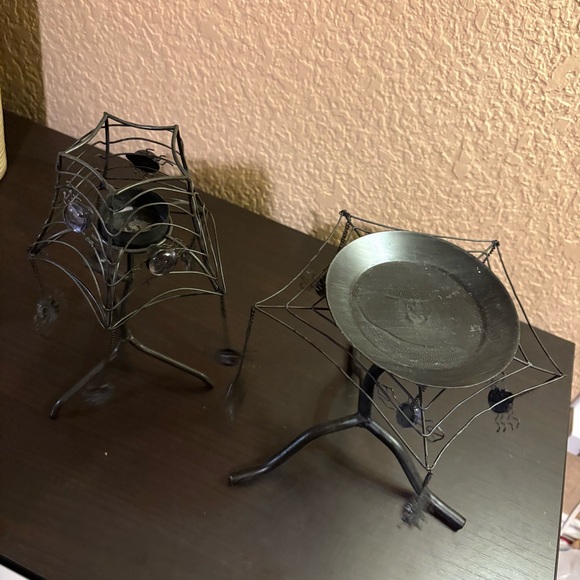 Set of 2 Halloween spider web iron candle holders - Picture 5 of 6